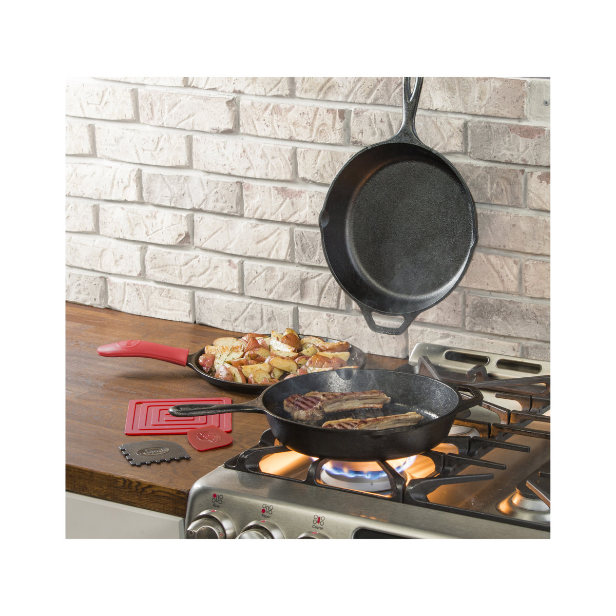 Lodge 6 Piece Cast Iron Essential Pan Set